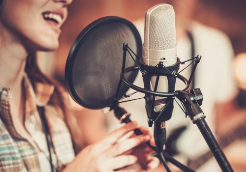 Hydration and Its Impact on Vocal Health: How to Improve Your Singing Abilities and Find the Right Coach